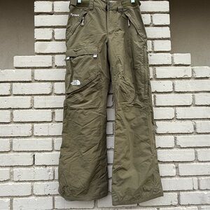 The North Face HyVent Cargo Pants in Green - Size XS